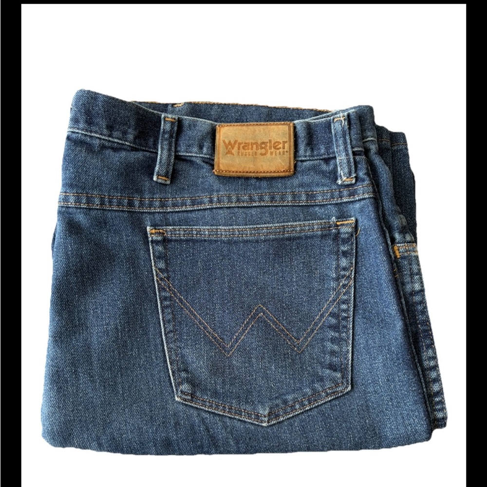 Wrangler Rugged Wear 44x30 Relax Straight Med Country Western Cowboy Festival